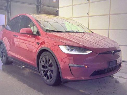 Used 2022 Tesla Model X image 6
