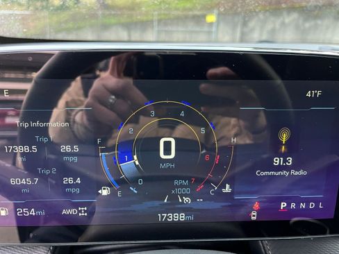 Used 2025 Chevrolet Equinox LT image 40