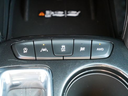 Used 2023 Chevrolet TrailBlazer ACTIV w/ Sun and Liftgate Package AWD/4WD image 31