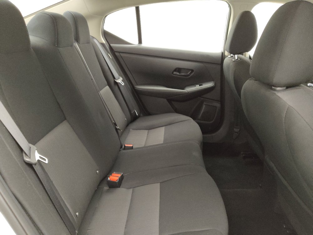 Used 2025 Nissan Sentra SV FWD image 19