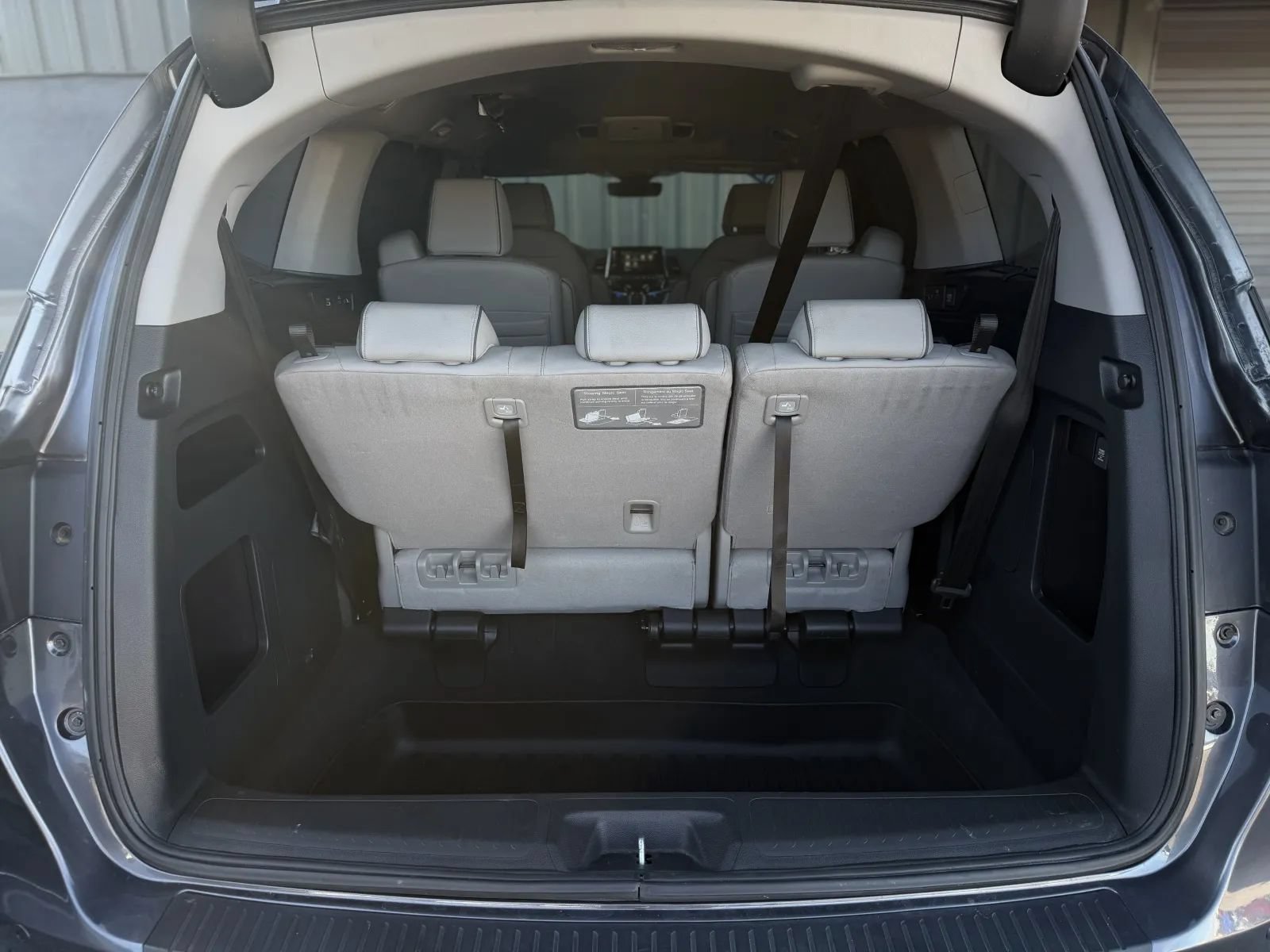 Used 2023 Honda Odyssey Elite image 17