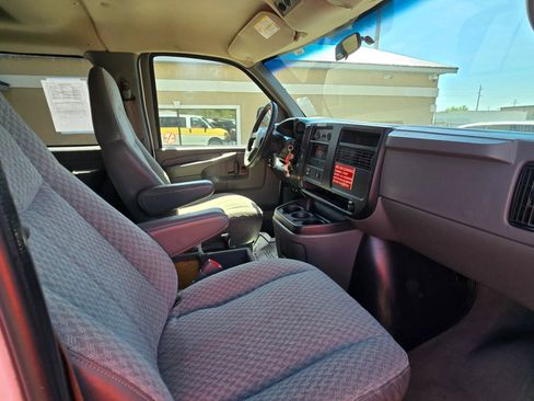 Used 2006 Chevrolet Express 3500 LS Extended Van 3D w/ LT Preferred Equipment Group image 14