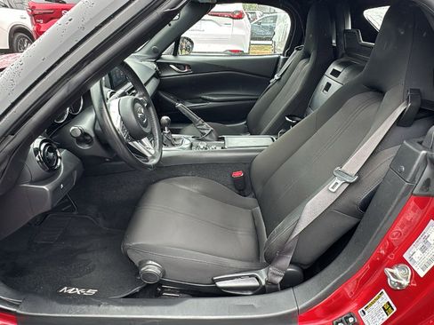 Used 2019 MAZDA MX-5 Miata Sport image 14