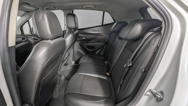 Used 2020 Buick Encore Preferred FWD image 17