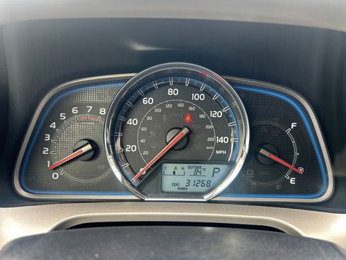 Used 2015 Toyota RAV4 Limited AWD/4WD image 16