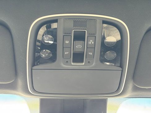 Used 2017 Kia Sorento SX FWD image 37