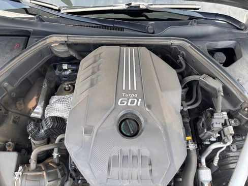 Used 2023 Genesis G70 2.0T w/ Sport Prestige Package RWD image 22