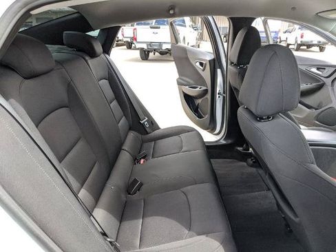 Used 2020 Chevrolet Malibu LS w/ Driver Confidence Package II FWD image 18