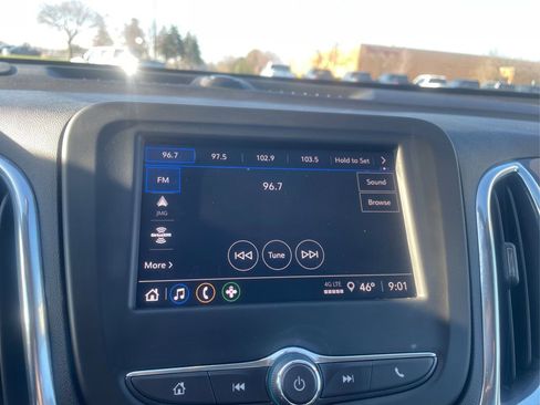 Used 2024 Chevrolet Equinox LT AWD/4WD image 11