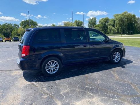 Used 2016 Dodge Grand Caravan SXT FWD image 11