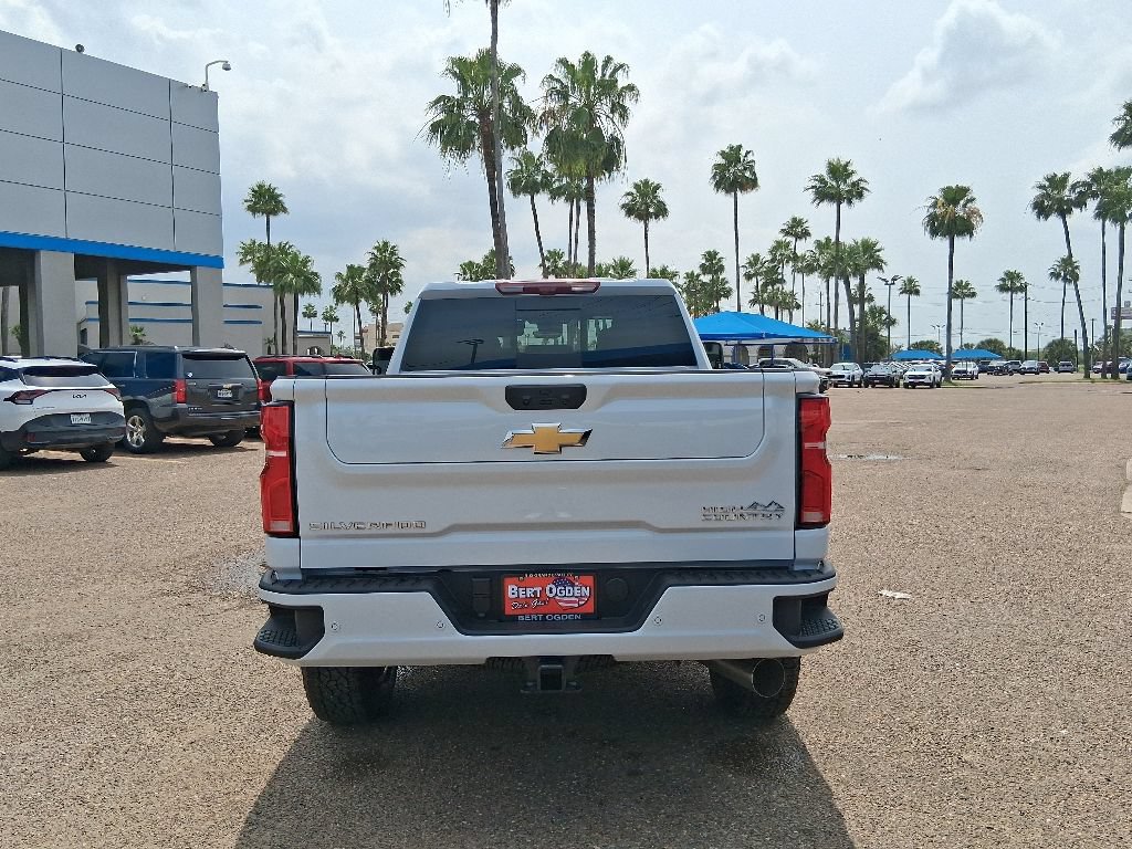 New 2026 Chevrolet Silverado 2500 High Country w/ High Country Premium Package AWD/4WD image 5