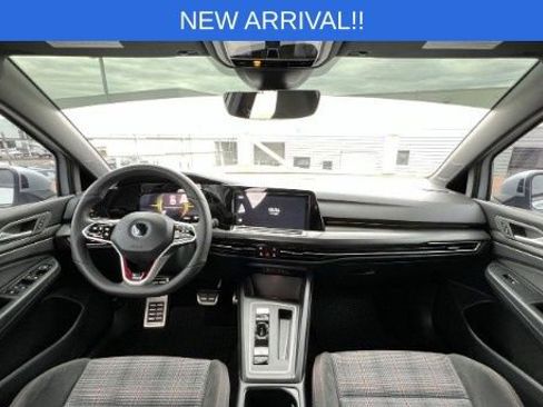 Used 2022 Volkswagen GTI SE image 2