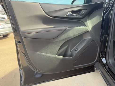 Used 2024 Chevrolet Equinox RS image 19
