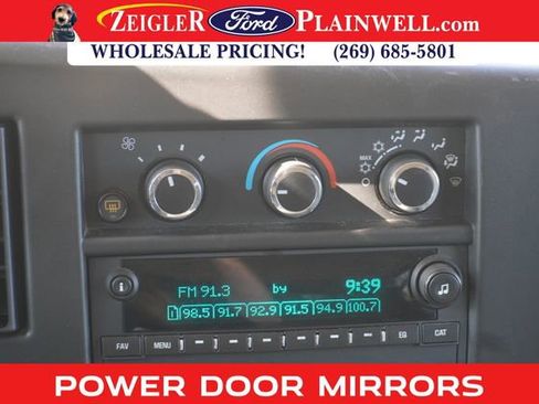 Used 2023 GMC Savana 3500 LT w/ LT Preferred Equipment Group image 17