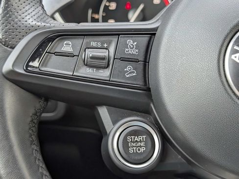 Used 2023 Alfa Romeo Stelvio Sprint AWD/4WD image 25