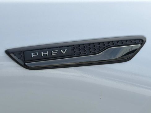 New 2026 MAZDA CX-90 Plug-In Hybrid w/Premium Sport AWD/4WD image 25