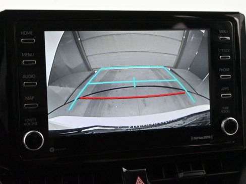 Used 2021 Toyota Corolla LE image 20