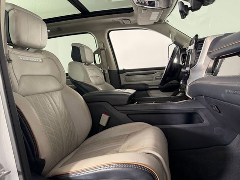 Certified 2025 RAM 1500 Tungsten w/ Off Road Group image 32