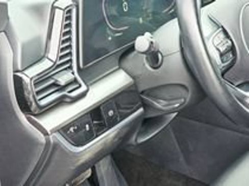 Used 2023 Kia Sportage EX AWD/4WD image 12
