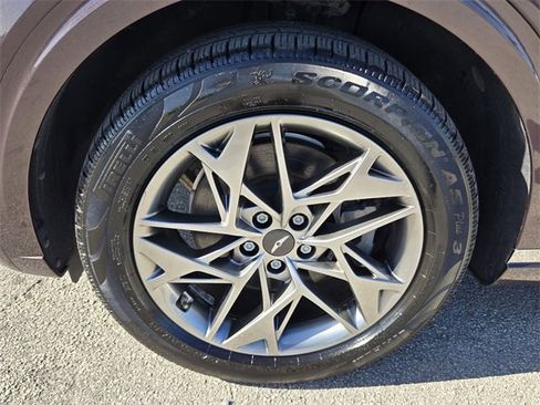 Used 2022 Genesis GV70 2.5T w/ Select Package image 10