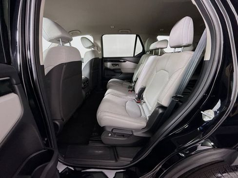 Certified 2023 Honda Pilot LX image 20