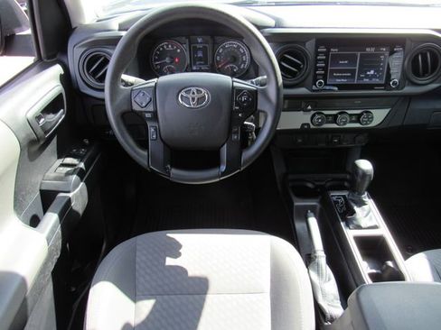 Used 2022 Toyota Tacoma SR w/ SR Convenience Package RWD image 16