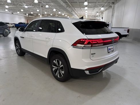 New 2026 Volkswagen Atlas Cross Sport SE AWD/4WD image 6