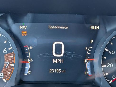 Used 2024 Jeep Compass Latitude image 6