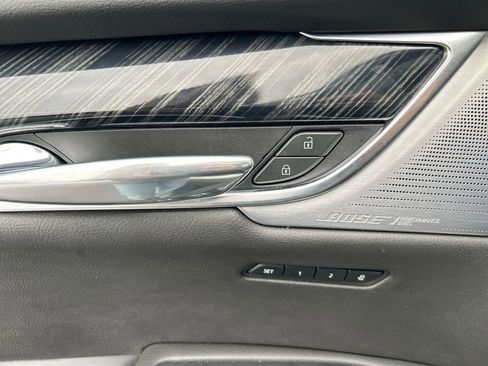 Used 2024 Cadillac XT6 Premium Luxury image 22