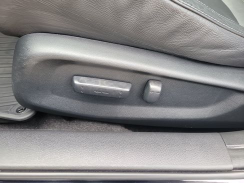 Used 2017 Honda Civic EX-L image 16