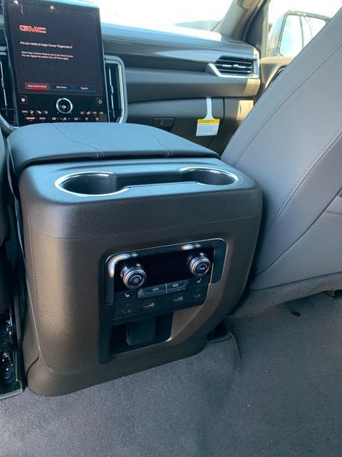 New 2026 GMC Yukon XL Elevation w/ Elevation Premium Package AWD/4WD image 19