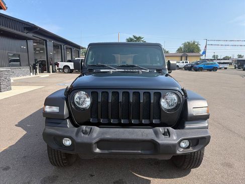 Used 2020 Jeep Wrangler Unlimited Sport AWD/4WD image 2