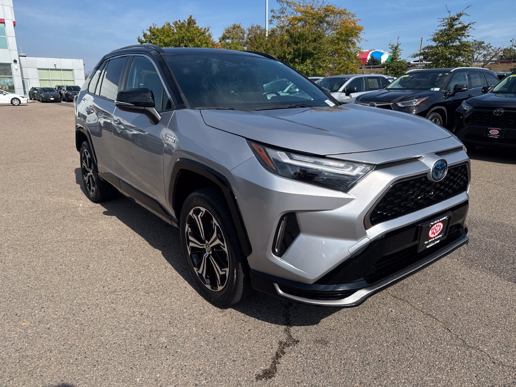 Used 2023 Toyota RAV4 XSE w/ Weather Package AWD/4WD image 11