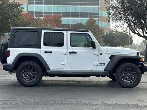 Used 2024 Jeep Wrangler Sport S image 3
