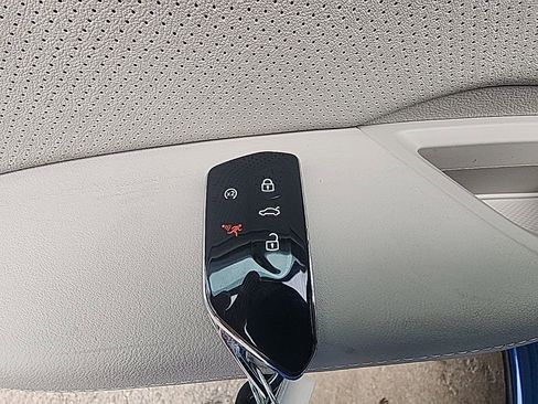 New 2025 Volkswagen Atlas SEL image 25