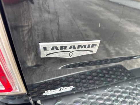 Used 2017 RAM 1500 Laramie w/ Convenience Group AWD/4WD image 36
