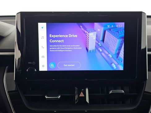 Used 2023 Toyota Corolla Cross XLE image 24