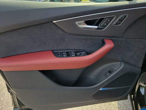 New 2026 Audi SQ7 Premium Plus AWD/4WD image 18