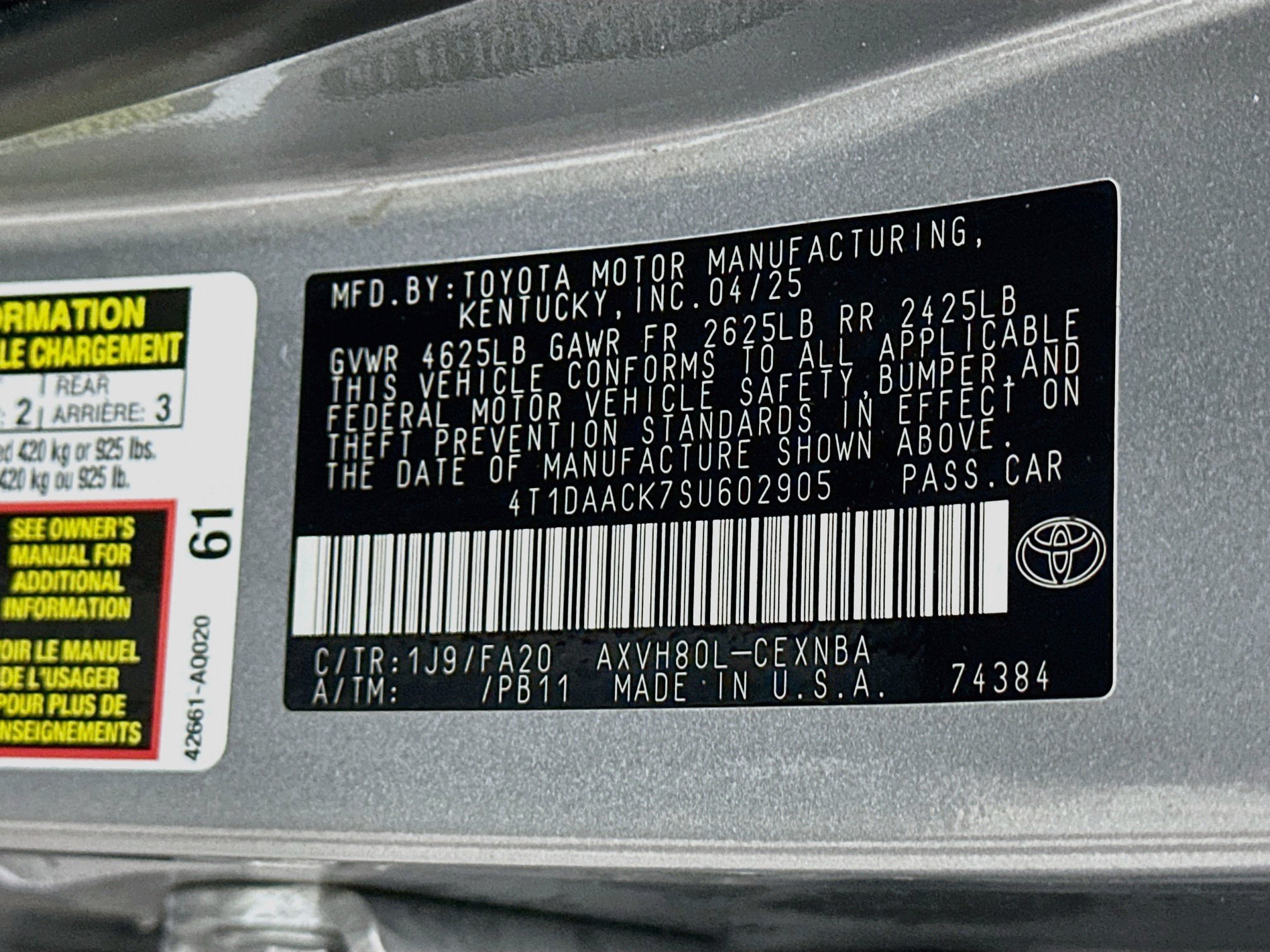 Used 2025 Toyota Camry LE FWD image 12