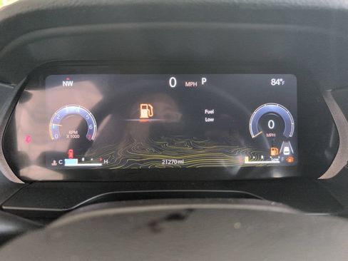 Used 2024 Jeep Grand Cherokee L Laredo RWD image 13