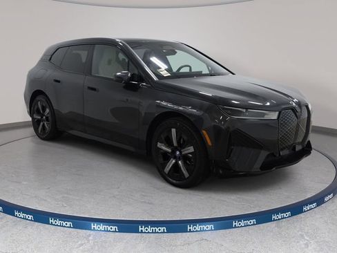 Certified 2025 BMW iX xDrive50 AWD/4WD image 3