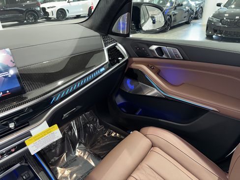 New 2026 BMW X7 M60i image 21