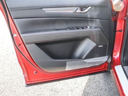 New 2025 MAZDA CX-5 Signature image 33