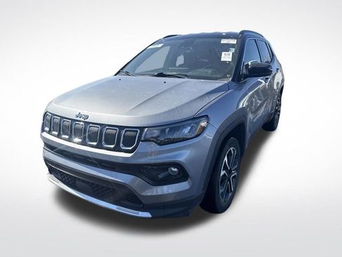 Used 2022 Jeep Compass Limited image 7