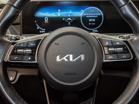 Certified 2024 Kia Seltos EX FWD image 12