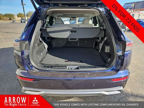 New 2026 Mitsubishi Outlander SE image 18