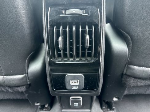 Used 2022 Jeep Compass Limited w/ Sun and Sound Group image 20