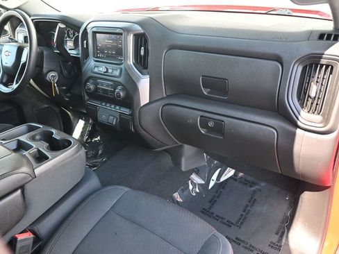 Used 2020 Chevrolet Silverado 1500 Custom w/ Custom Value Package image 9