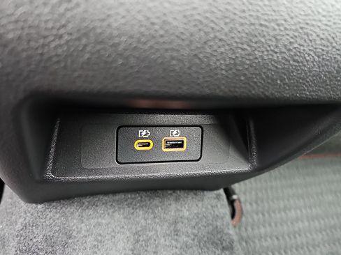 Used 2025 Nissan Altima 2.5 SR image 11