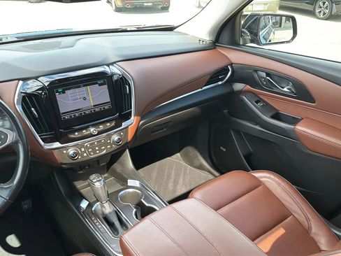 Used 2018 Chevrolet Traverse High Country AWD/4WD image 56